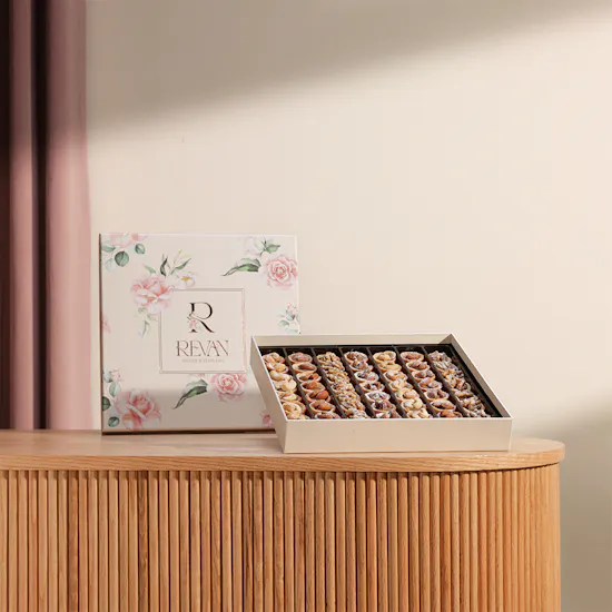Revan Stuffed Biscuits Sablé Box