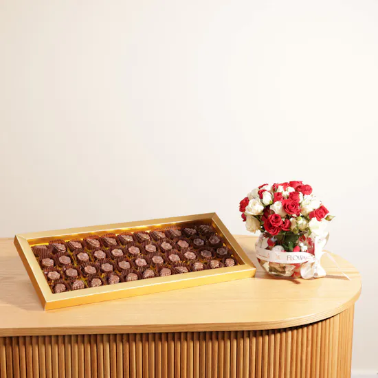 Ghazl Golden Chocolates | Bright Vase