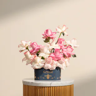 Timeless Blush Roses Box Timeless Blush Roses Box