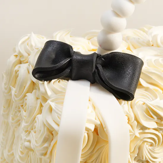 Floward Happy Birthday Bag Shape Cake
