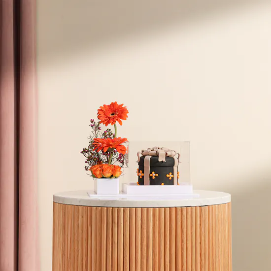 Floward Mini Chocolate Cake | Shiny Orange Flowers