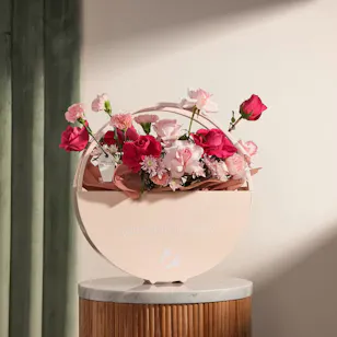 Baby Girl Pink Flower Circle Stand