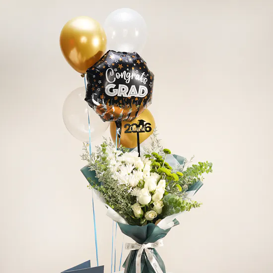 Floward Card | Graduation Flowers and Balloon