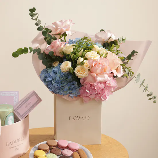 Ladurée Pink Gift Hamper Box | Most Beautiful Moments Flowers Bouquet