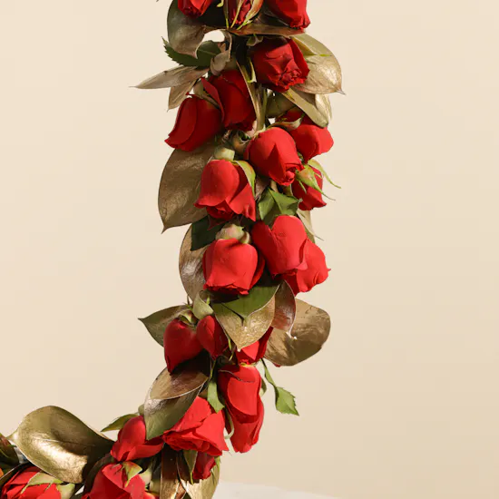 Red Rose Graduation Lei