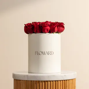 Charming Red Roses Box 