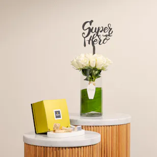 Patchi 1 kg Chocolate Box | White Roses Patchi 1 kg Chocolate Box | White Roses