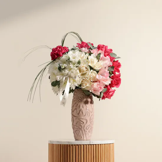 Exquisite Splendor Flowers Vase
