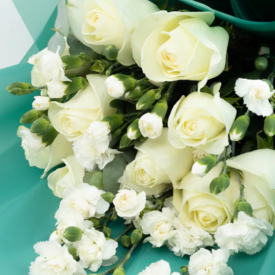 Pretty In White | Green Wrap