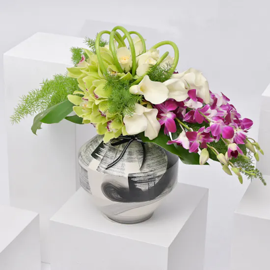 Artistic Blooms Vase