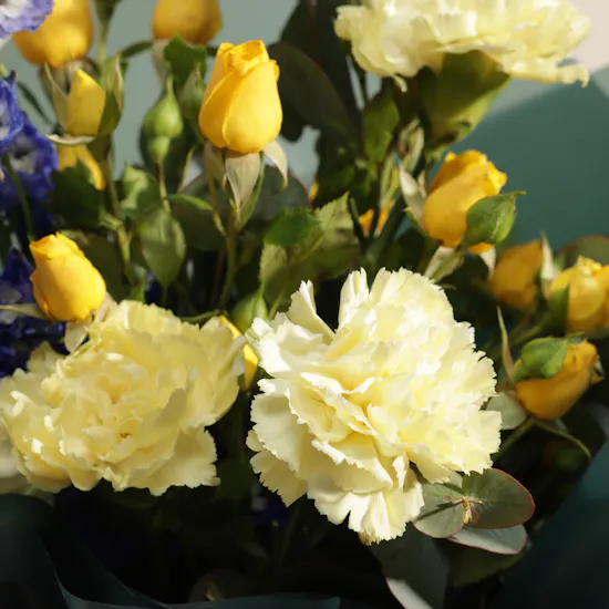 Shining Moments Flower Bouquet