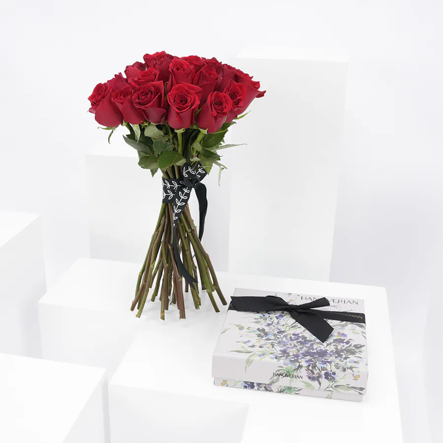 Hanoverian Chocolate with Caramel Box | Colors of Love Bouquet 6
