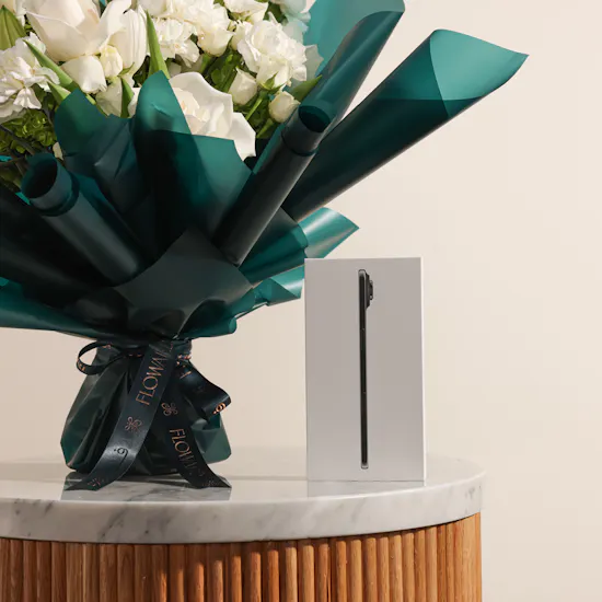 Apple iPhone 17 Air Black 256 GB | Glow Flowers Bouquet