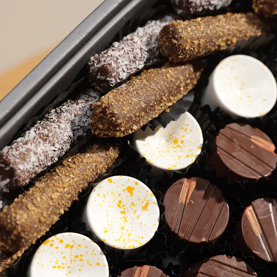 Fillings Chocolate Oval Leather Chocolate Tray