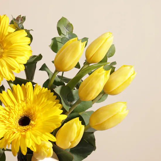 Sculpted Glow Flower Vase