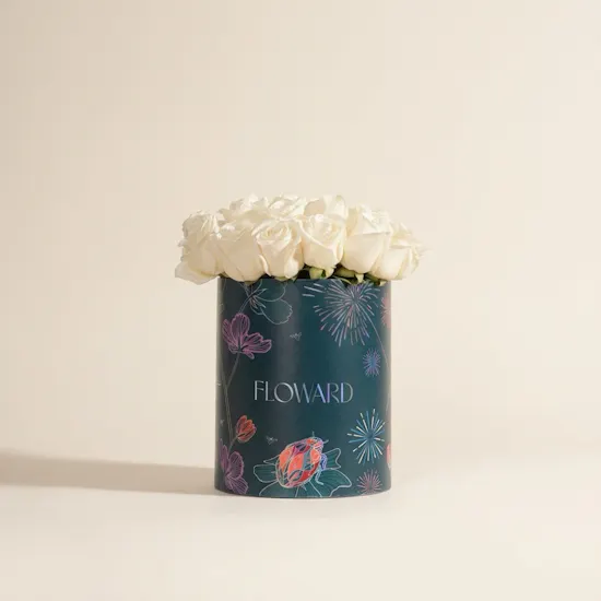 Pearly White Rose Box | 25 Flowers