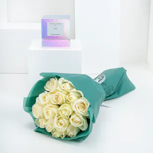 Maison La Bougie Ame Candle 200g | White Roses Maison La Bougie Ame Candle 200g | White Roses