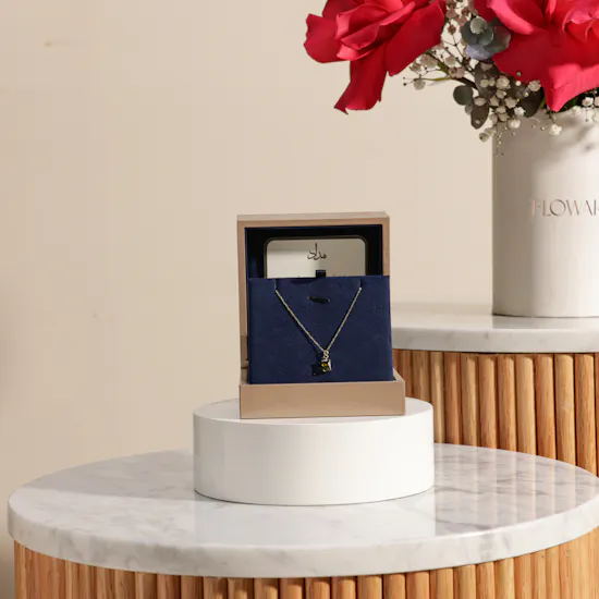 Midad August Green Peridot Necklace | Happy Birthday Flowers Box