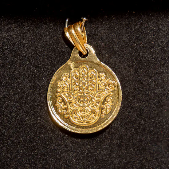 BTC Round Islamic Design Gold Pendant | Elegant Roses Bouquet