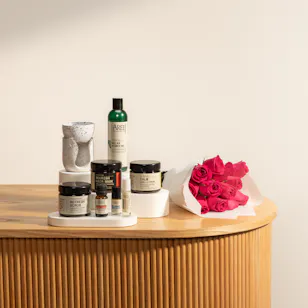 Areej Shower Set for Women | Fuchsia Sparkle Bouquet