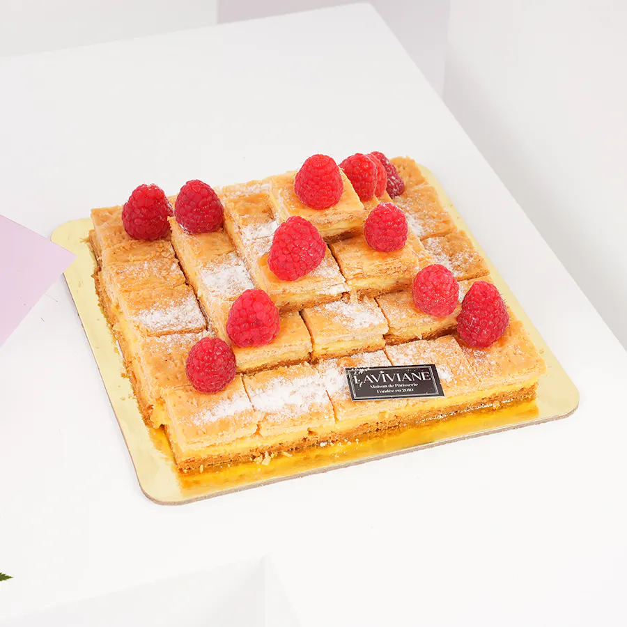 Laviviane Mille Feuille Bites Big Box | Blooms Bouquet  4