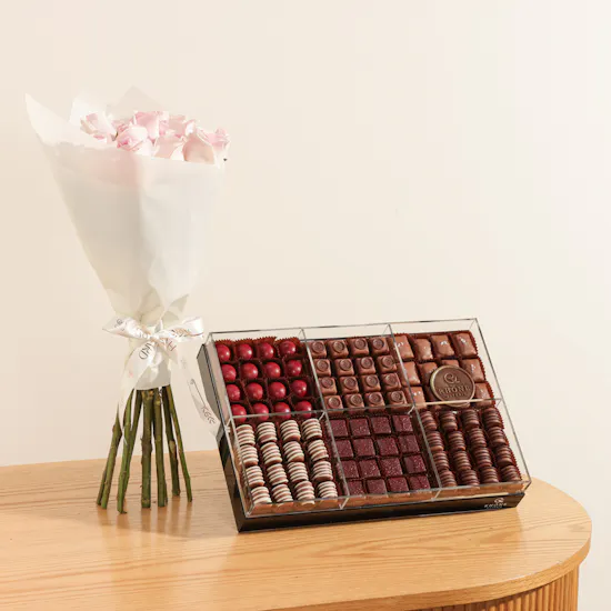 Rhône Elegant Medium Chocolate Tray | Delicate Flowers