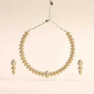 Lynyer Ravi Nova Gold-Plated Necklace and Earrings Set Lynyer Ravi Nova Gold-Plated Necklace and Earrings Set