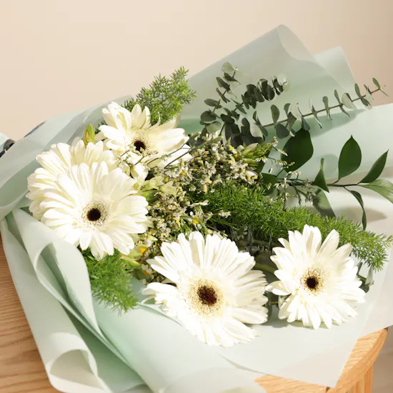 Jarir Stationery Set | Elegant Flower Bouquet