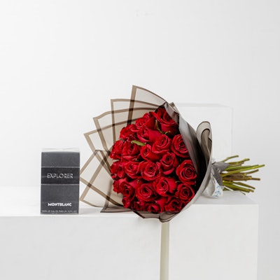 Montblanc Explorer 100 ml | Classic Roses Bouquet