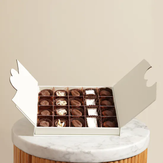 Floward Medium Mix Chocolate Box