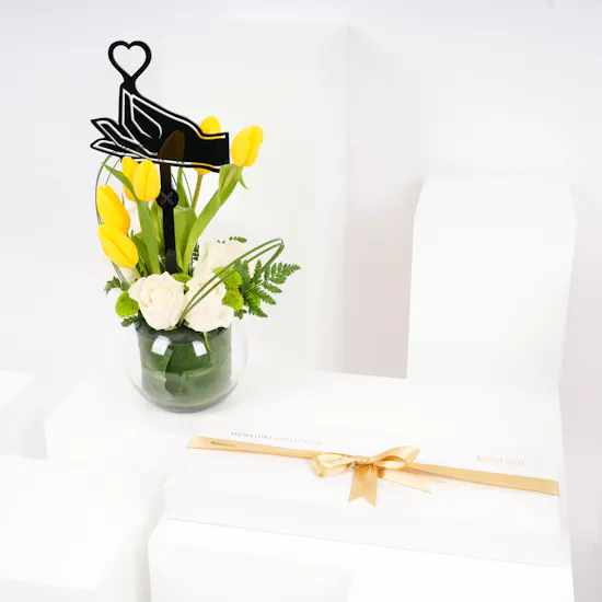 Bostani Signature Medium Box | Blooms Vase