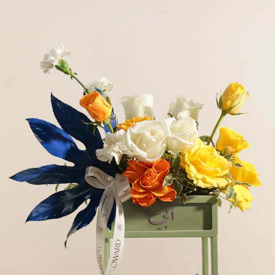 Floward Chocolate and Flowers Stand for Dad