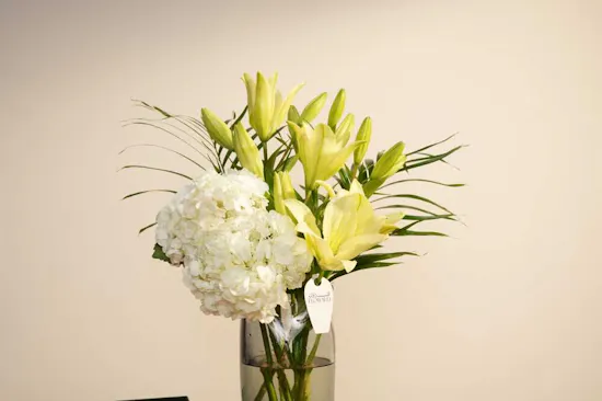 The Datery Premuim Stuffed Dates | White Flowers