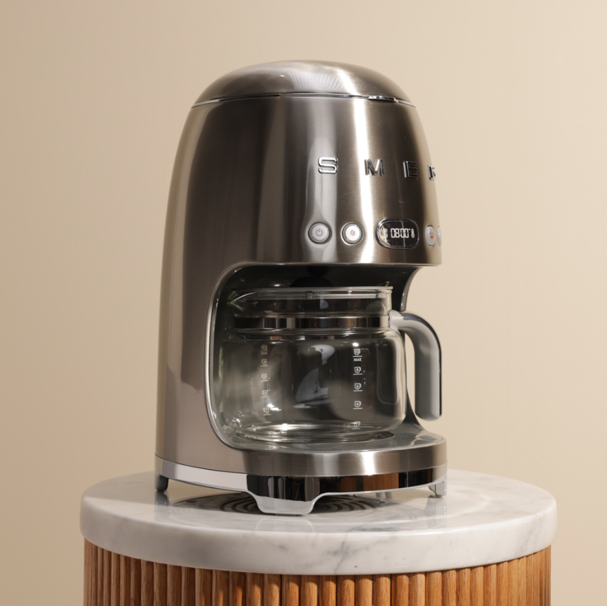 آلة صنع القهوة بالتقطير طراز ريترو من سميج 