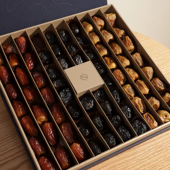 Nua Dates Luxury Gifting Box | 1kg