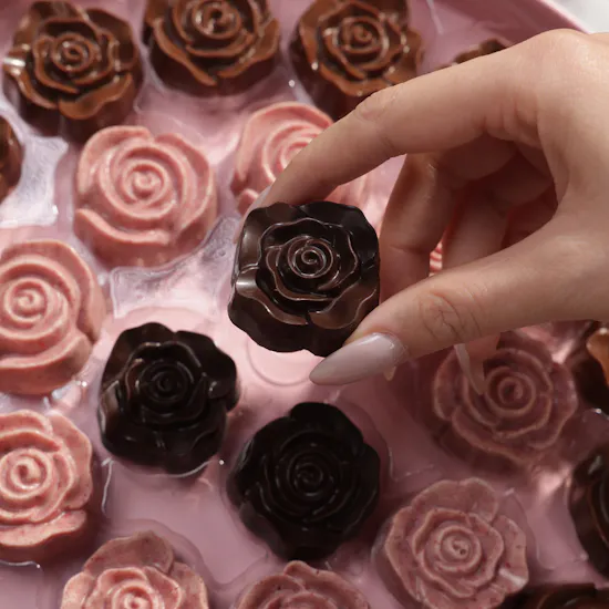 Bostani Rose Chocolate Big Box | Sweet Love Flowers