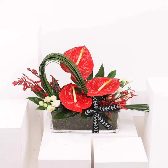 Depth of Red | Glass Vase