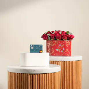 Floward 100 USD Card | Scarlet Charm Flowers