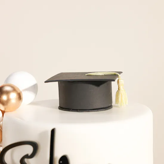 December Cake Elegant Graduation Cake