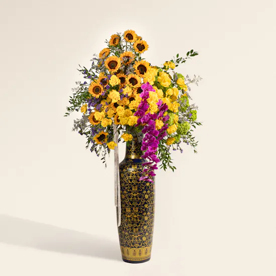 Monumental Splendor Flower Vase