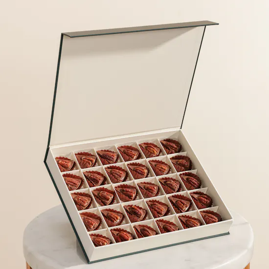 Floward Pecan Salted Caramel Medium Chocolate Box