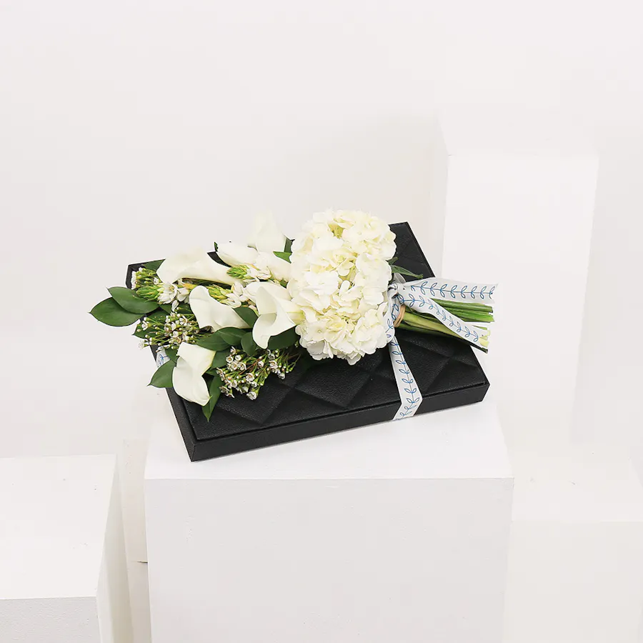 Very Elegant White with Bostani Chocolate  2