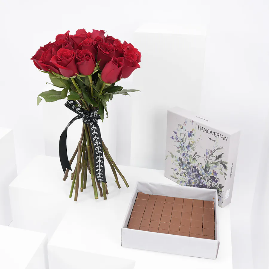 Hanoverian Chocolate with Caramel Box | Colors of Love Bouquet 5