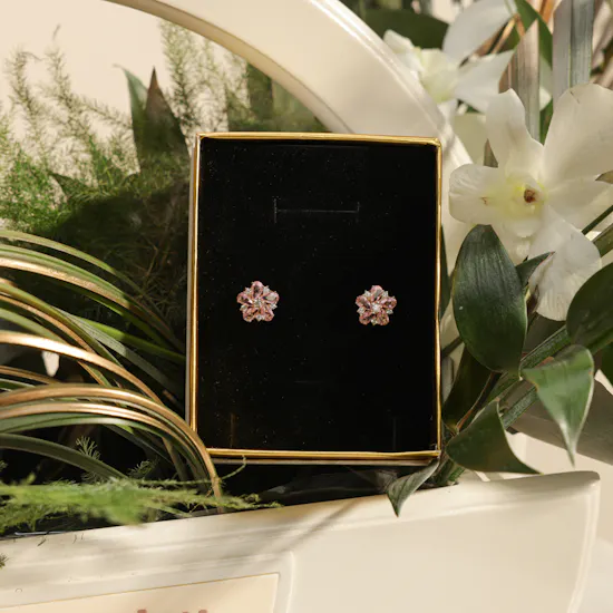 AV Jewelry Gold Earrings With a Flower Design | Happiness Birthday Flowers