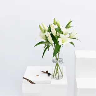 Abucci Chocolates | White Lilies Abucci Chocolates | White Lilies
