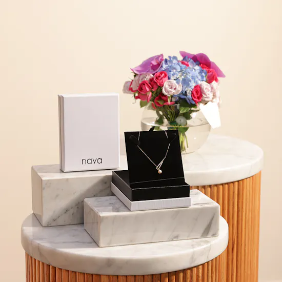 Nava Luxury Necklace | Charming Flowers