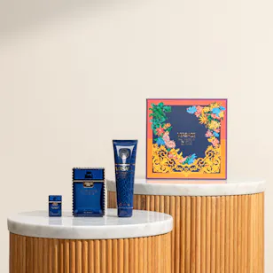 مجموعة عطر أو فريش إكستريم للرجال من فيرساتشي مجموعة عطر أو فريش إكستريم للرجال من فيرساتشي