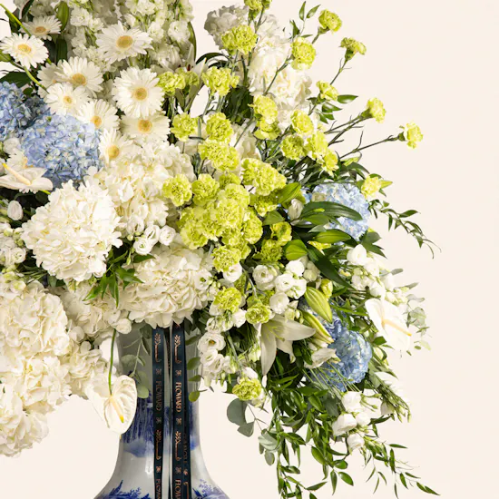 The Palatial Splendor Flower Vase