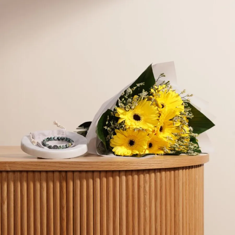 Zayan Cufflinks & Bracelet for Men | Gerbera Bouquet 2