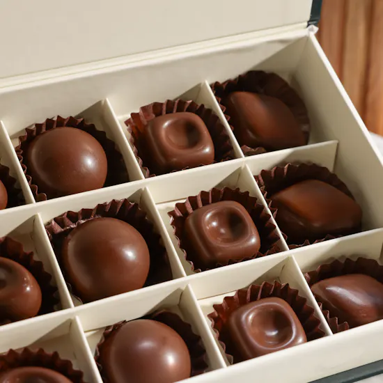 Floward Birdsong Small Chocolate Box